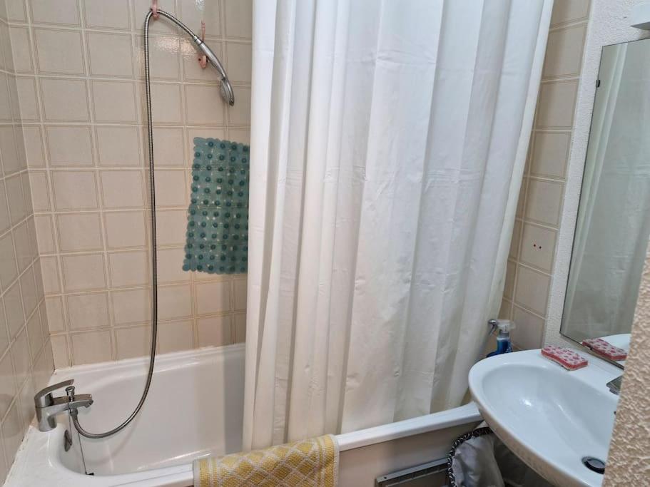 Appartement Au Pied Des Pistes La Joue du Loup Exteriér fotografie