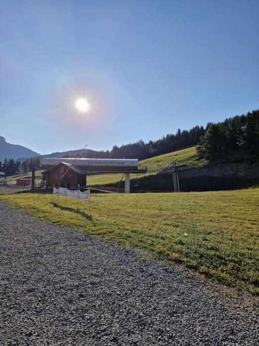 Appartement Au Pied Des Pistes La Joue du Loup Exteriér fotografie
