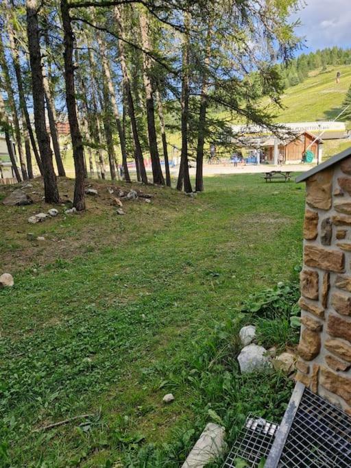 Appartement Au Pied Des Pistes La Joue du Loup Exteriér fotografie